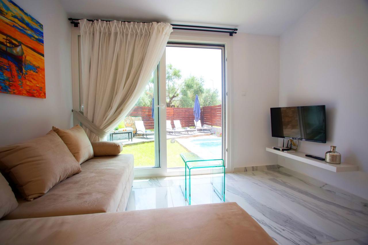 Salonikiou Beach Apartments & Villas Áyios Nikólaos Exterior foto