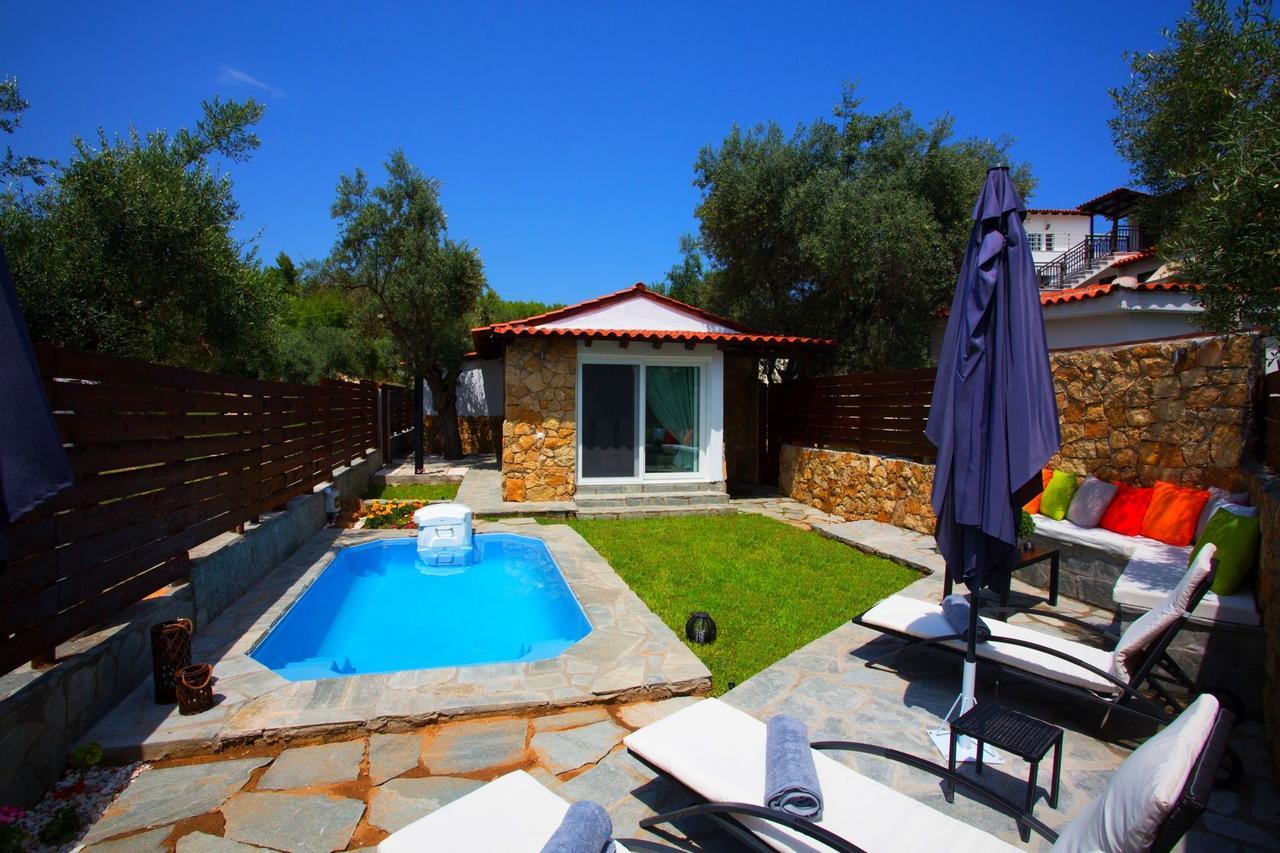 Salonikiou Beach Apartments & Villas Áyios Nikólaos Exterior foto