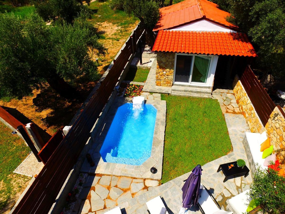 Salonikiou Beach Apartments & Villas Áyios Nikólaos Exterior foto